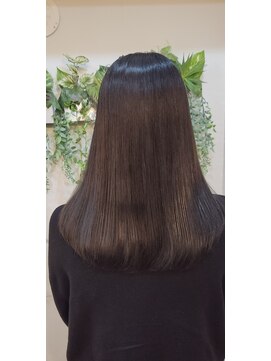 エルムトウキョウ(ELM Tokyo) 縮毛矯正でツヤっとまとまる☆