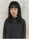 大きめカールのミディアムパーマ