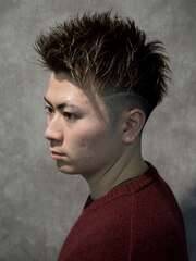 ジェットモヒカン　ラインアート　スキンフェード　福岡短髪ヘア
