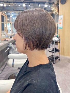 ラベルムバイエーケー(La Belleme by AK) ベージュ×ショートボブ