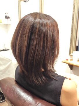 ヘアー グリーン(hair green) 30代40代50代/レイヤーボブ/ウルフレイヤー/ツヤ髪スタイル