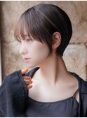 大人可愛い20代30代40代黒髪前下がりひし形小顔ボブ丸みショート
