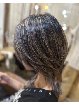 クオリア(QUALIA) メンズミディアムウルフ×ハイライト/20代/30代/40代/柏