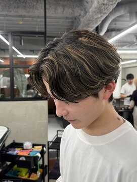 ニコ トウキョウ ロジック(nico TOKYO Logic) メンズセンターパートニュアンスパーマアップバング