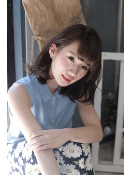 ルカ(Luca) ニュアンスカールが可愛い♪ミディアムスタイル