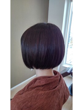 エンファクトリー(EN factory) 前下がりボブスタイル