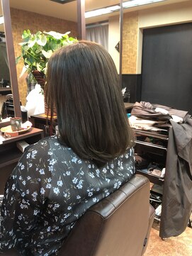 ナトゥーラ 岐阜(Natura) ダークグレージュ