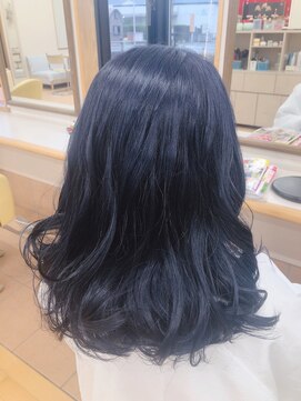 美容室 ナガタ(NAGATA) ダークブルー