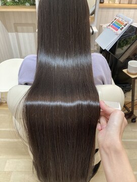 トゥーリ 二日市店(tuuli) 二日市　美容室　髪質改善　縮毛矯正　白髪　イルミナカラー