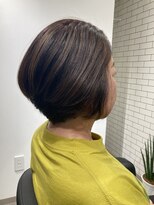 ウォルト(WALT)&nbsp;【白髪ぼかし】デザイングレイカラー　レイヤーボブ