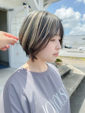 イロウ 山口どうもん店(IROW) デザインカラー/アンブレラカラー/グレージュ/ショートボブ