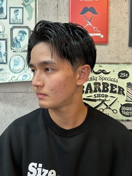 スタンドバーバー 柏(STAND BARBER) マッシュパーマ/ウルフ/アッシュブラック/カルマパーマ/柏