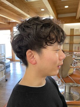 エイム オブ ガーネット aim of garnet メンズマッシュパーマ ツイストスパイラルパーマ 眉毛カット