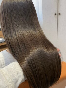 ラゴム 池袋(LAGOM) アッシュベージュにハリウッドトリートメント[池袋/髪質改善]