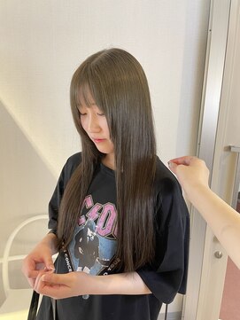 アム(amu) カーキ/ベージュ/レイヤーロング/透明感カラー