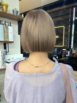 ソソ(soso)&nbsp;【soso 伊勢田】ミニボブ×ミルクティー【横浜/ブリーチ】