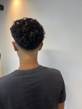 イッヒ 茅ヶ崎(IHHI) ベリーショート/ニュアンスパーマ