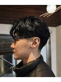 スキンフェードカジュアルパーマスタイル