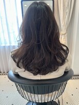 リリー(Rilie)&nbsp;ロングウェーブ/ダークブラウン/レイヤーカット