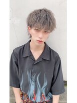 バックス メンズヘアー(BUCKS men's hair) マッシュ/マッシュウルフ/ダブルカラー/グレージュ/ブリーチ
