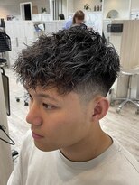 カイノ メンズサロン 金剛店(KAINO)&nbsp;ツイスト　スパイラル　刈り上げ　ツーブロック　フェードカット