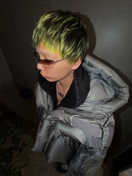 ヴァーディ オモテサンドウ(Vardy omotesando) neo/ネオングリーン ライム ポイントブリーチ メンズブリーチ