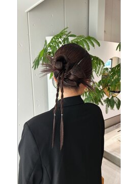 リボンとカチモリヘアアレンジ