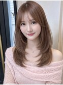大人可愛い小顔レイヤーミディ×透明感ベージュ
