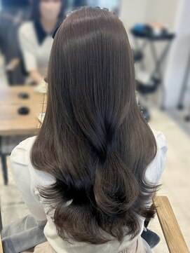 エヌアイ オモテサンドウ(ni omotesando) ☆ショコラグレージュ ツヤカラー☆