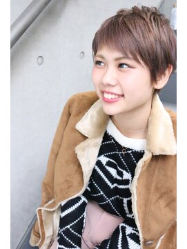 ヘアサロンエムフィス 池袋東口(HAIR SALON M Fe's) ミルクティーカラー×モードショート