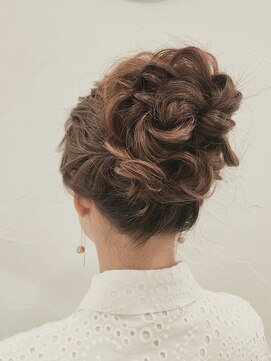 エフェ(effet) 高め華やかパーティーアップ