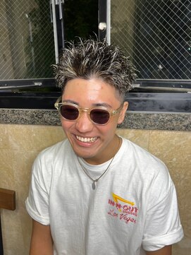 シエナ 渋谷(Siena) 【Siena渋谷】アップバング×極細ハイライト