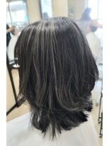 エイチ エアー ダヴ H air DAV調布北口&nbsp;シルバーメッシュ　白髪ぼかしハイライト