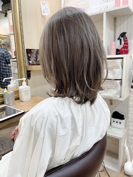 ミッシェル アフロート(michelle afloat) トップ立ち上がり動きレイヤー3～40代50代扱い易いCカーブカット