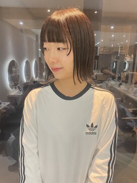 ジーナ 福岡天神(Zina) 切りっぱなしボブ