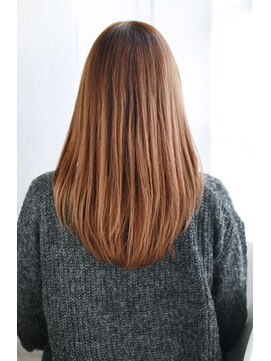 シュシュット(chouchoute) レイヤーカットウェットヘアデザインカラーオリーブベージュ/122