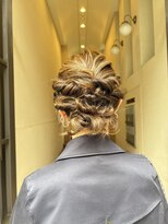 アオ(AO。)&nbsp;ミディアムヘアアレンジ/ボブヘアアレンジ/結婚式お呼ばれヘア