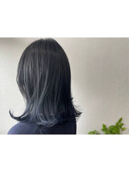 髪の状態に合わせて、ダメージに合わせてトリートメントを選定！髪の芯から潤い、ツヤ感溢れる仕上がりに♪