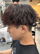 フゥ 宇都宮(FeU)&nbsp;波巻きパーマメンズパーマメンズヘアツーブロックツイストパーマ