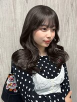 ラフィット 香椎(lafit)&nbsp;「やわらか黒髪、王道モテ巻き。」でつくる大人ガーリーヘア