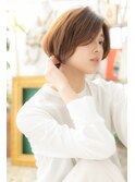 キャラメルベージュ丸みショートボブh4戸頭20代30代40代