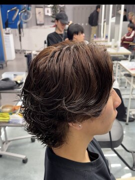 ゼストプール(ZEST POOL) 大人の色気が漏れるサーフカール