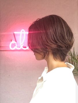 アットティー 金沢文庫(at tee...) 【at tee...】色気◎くびれショート