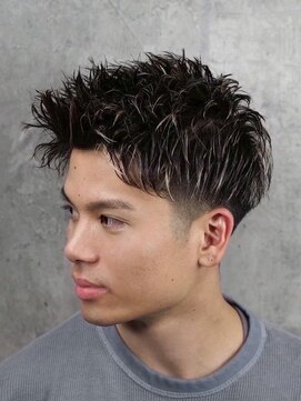 プレミアムバーバー 新宿店(PREMIUM BARBER produce by HIRO GINZA) アップバング/メンズカット〈理容室〉