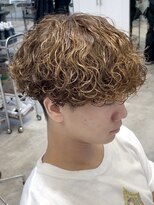 フィフス 渋谷(fifth)&nbsp;渋谷波巻きツイストスパイラルシャドウルーズパーマツーブロック