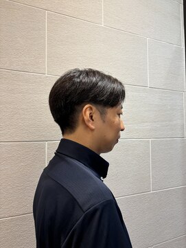 スカイ ビューレックス 丸の内店 ビジネスマン向けツーブロックパートスタイル