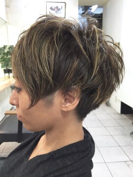 ペネロープ(Penelope) 【新宿penelope】デザインショート×メッシュスタイル 担当RYO