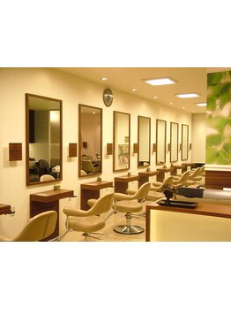 【カット+パーマ \9000】クセやうねりのお悩みも見極めた再現性◎のパーマヘアで朝のセットも毎日楽チン♪