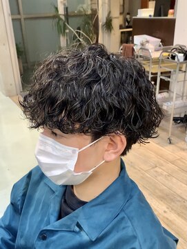 フィフス(fifth) 波巻スパイラルスリークショートマッシュツーブロックメンズヘア