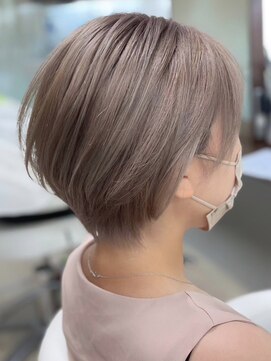 美容室シンプル ウィン(Simple Win) シルバーベージュ！